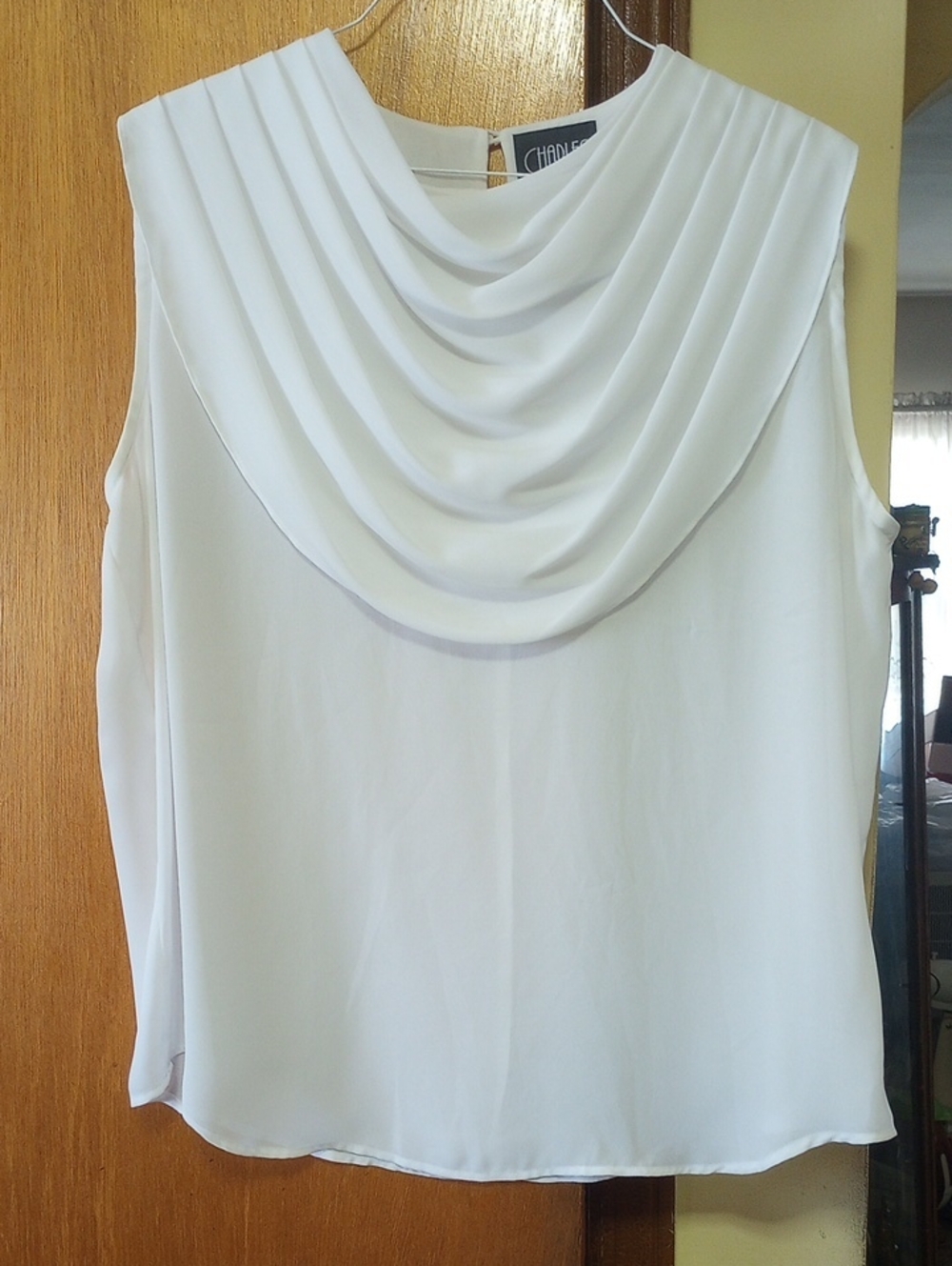 Charles Classic Sleeveless Neutral White Polyester Summer Blouse, Plus Size 22